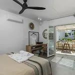 Orama Milos 4*