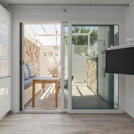 Orama Milos Aparthotel Adamantas (Milos)