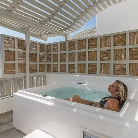 Orama Milos Aparthotel Adamantas (Milos)