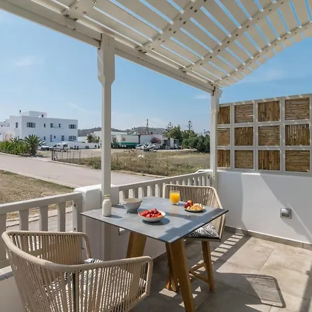 Orama Milos 4* Adamantas