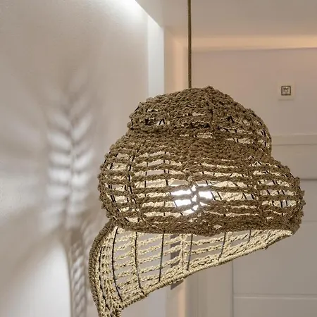 Orama Milos Aparthotel