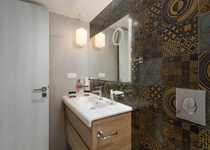 Orama Milos Apartahotel 4*