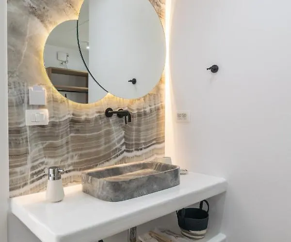 Apartahotel Orama Milos 4*